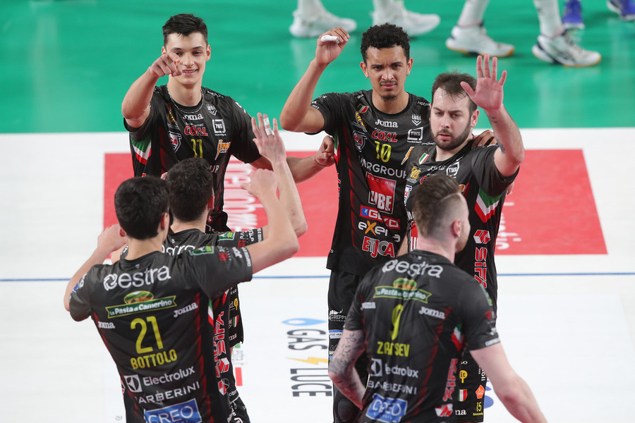 Superlega: Finale gara2. Stats live. Civitanova-Trento 3-2