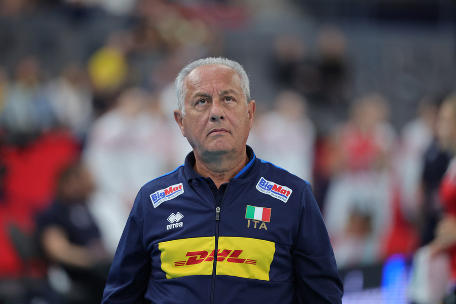 Europei Femminili: Velasco dopo il 3-0 alla Croazia, "Non dobbiamo pensare all'errore, ma alla palla successiva" Europei Femminili: Velasco dopo il 3-0 alla Croazia, "Non dobbiamo pensare all'errore, ma alla palla successiva"