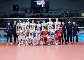 Champions League: Trento vince a Tours in rimonta... 1-3, che sfida Mujanovic - Faure Champions League: Trento vince a Tours in rimonta... 1-3, che sfida Mujanovic - Faure