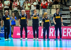 Memorial Agata Mróz-Olszewska: Velasco dopo il 3-0 alla Polonia: "Kate bene in 4. Adesso dovremo riflettere sulle scelte per il futuro" Memorial Agata Mróz-Olszewska: Velasco dopo il 3-0 alla Polonia: "Kate bene in 4. Adesso dovremo riflettere sulle scelte per il futuro"