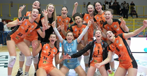 A1 Tigotà: Macerata che carattere! Doppia rimonta e vittoria per 2-3 contro un S.G.Marignano che spreca occasioni A1 Tigotà: Macerata che carattere! Doppia rimonta e vittoria per 2-3 contro un S.G.Marignano che spreca occasioni