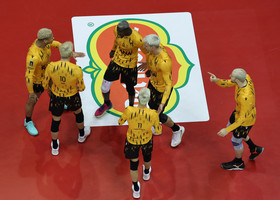 Del Monte Supercoppa: Verona in finale. Darlan mette la firma sui vantaggi del 2-0. Poi è 3-1 contro una Lube bella, ma con troppe pause Del Monte Supercoppa: Verona in finale. Darlan mette la firma sui vantaggi del 2-0. Poi è 3-1 contro una Lube bella, ma con troppe pause