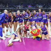 A1 Tigotà: Milano travolge Pinerolo 3-0 all’Allianz Cloud. Danesi: “Mi piace come stiamo in campo, possiamo fare ancora meglio” A1 Tigotà: Milano travolge Pinerolo 3-0 all’Allianz Cloud. Danesi: “Mi piace come stiamo in campo, possiamo fare ancora meglio”