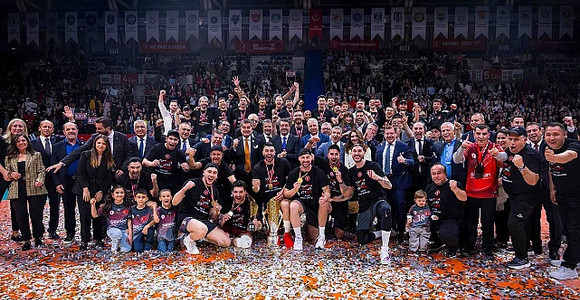 Turchia: Ziraat Bankkart campione, Galatasaray battuto 3-0 anche in Gara 3