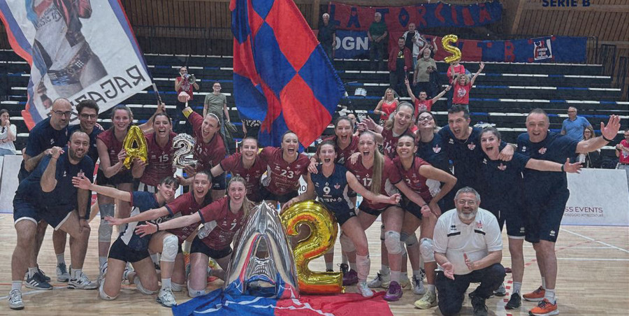Bologna il giorno della promozione