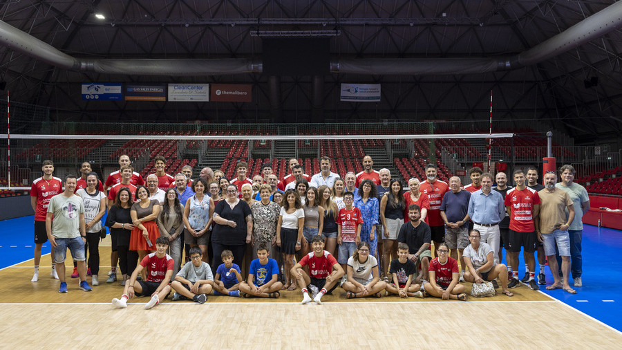 Piacenza, entusiasmo al PalabancaSport per il primo allenamento aperto ai tifosi