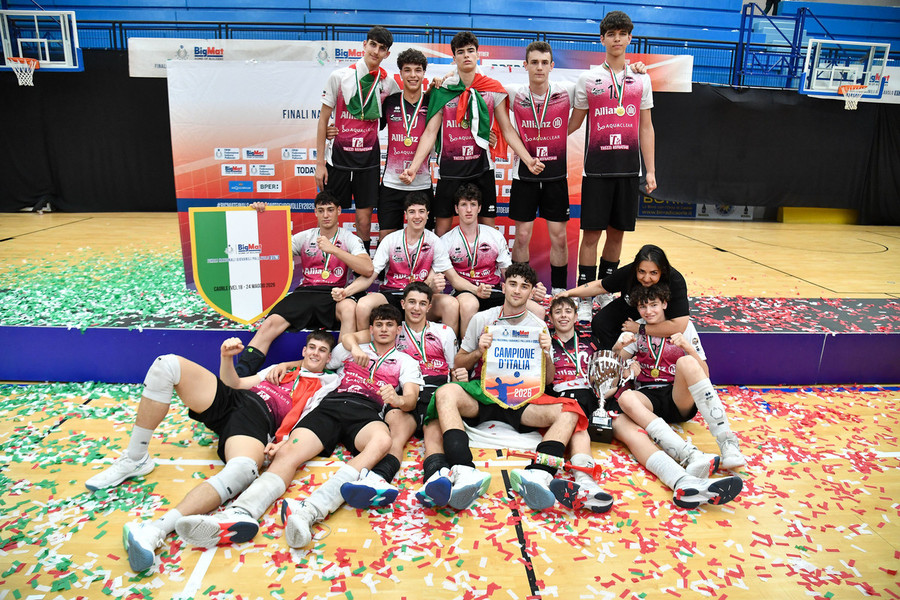 L'Allianz Diavoli Powervolley Milano campione d'Italia Under 17 maschile L'Allianz Diavoli Powervolley Milano campione d'Italia Under 17 maschile