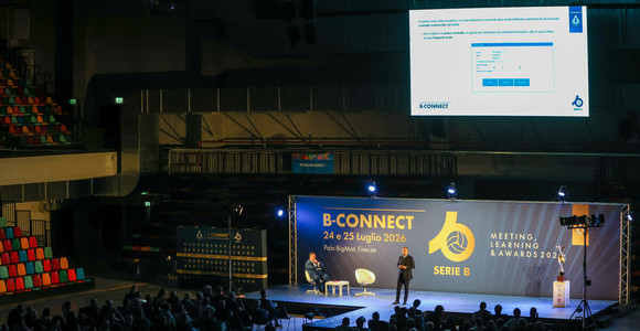 L'apertura dei lavori di B-Connect al Pala BigMat di Firenze L'apertura dei lavori di B-Connect al Pala BigMat di Firenze