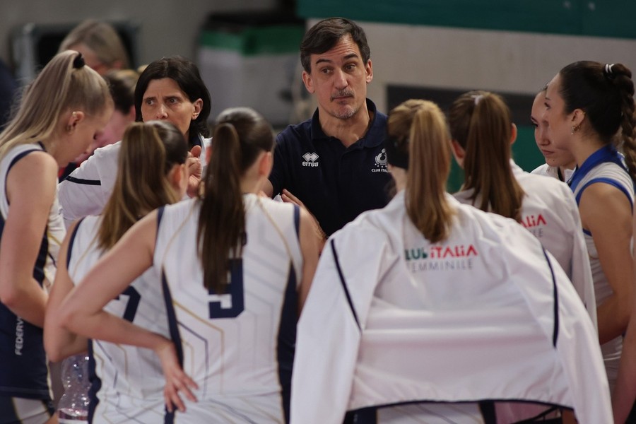Il Club Italia femminile guidato da Juan Cichello
