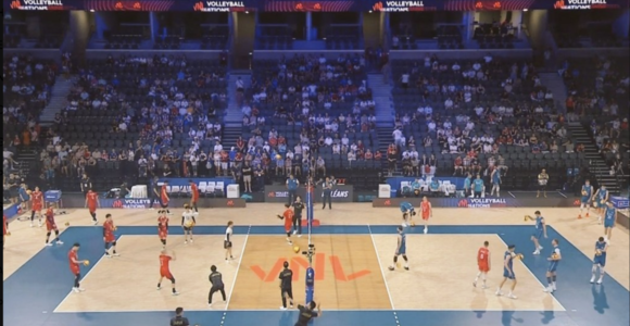 VNL: A Orléans arriva il cooling break, il caldo estremo cambia le regole delle partite VNL: A Orléans arriva il cooling break, il caldo estremo cambia le regole delle partite