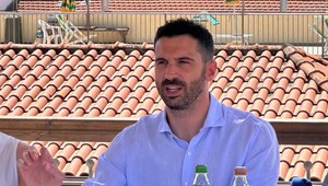 A Camaiore il Set del Cuore per Falaschi, evento benefico per Monasterio A Camaiore il Set del Cuore per Falaschi, evento benefico per Monasterio