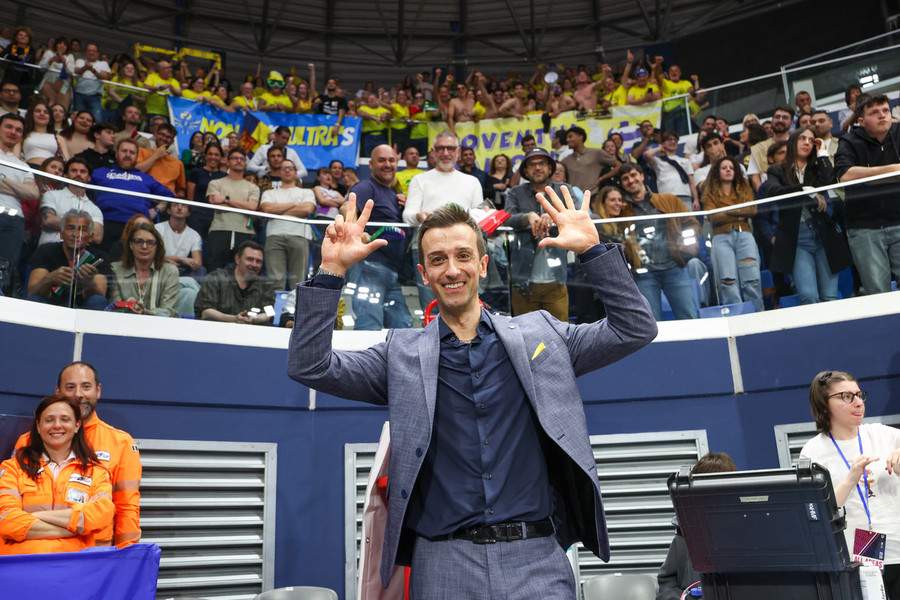 Conegliano, Daniele Santarelli confermato per la decima stagione