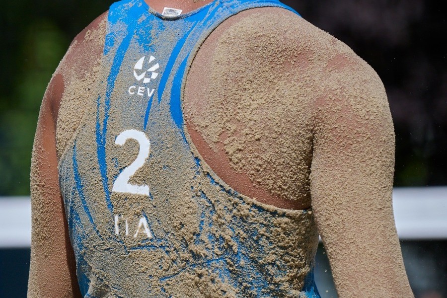 Beach volley azzurro (foto Federvolley) Beach volley azzurro (foto Federvolley)
