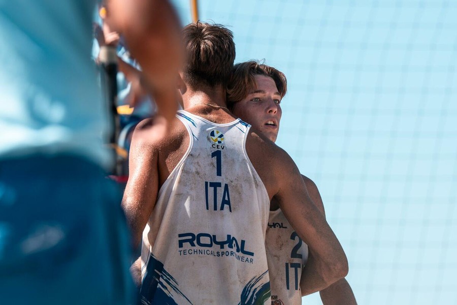 Le coppie azzurre agli Europei Under 18 di beach volley a Foça Le coppie azzurre agli Europei Under 18 di beach volley a Foça
