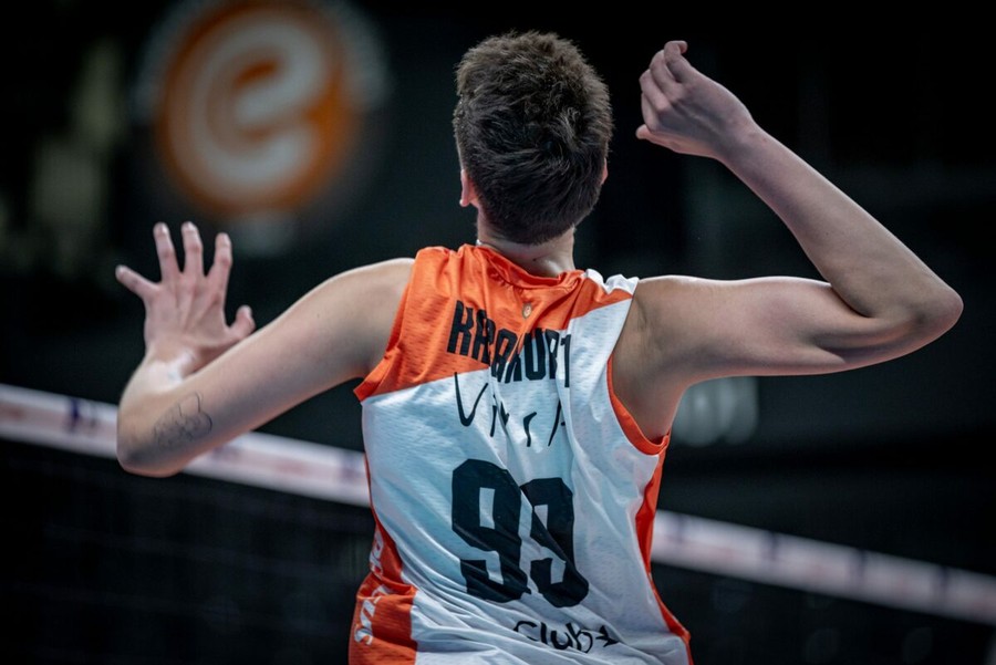 Eczacibasi in campo (foto Voleybol Plus) Eczacibasi in campo (foto Voleybol Plus)