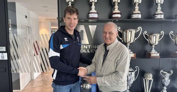 Elia Bossi con il presidente di Trentino Volley Marcello Poli