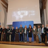 Premiati e autorità alla Sala dell'Annunciata di Pavia Premiati e autorità alla Sala dell'Annunciata di Pavia