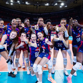 La Francia festeggia il successo sulla Slovacchia agli Europei Femminili 2026 (foto CEV) La Francia festeggia il successo sulla Slovacchia agli Europei Femminili 2026 (foto CEV)