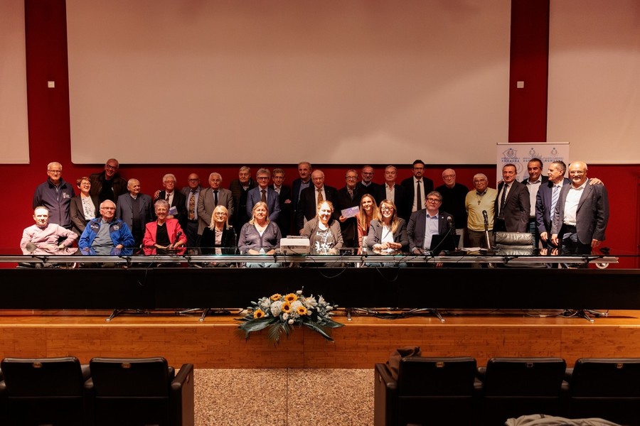 La serata al Pala De André di Ravenna per gli 80 anni della FIPAV La serata al Pala De André di Ravenna per gli 80 anni della FIPAV
