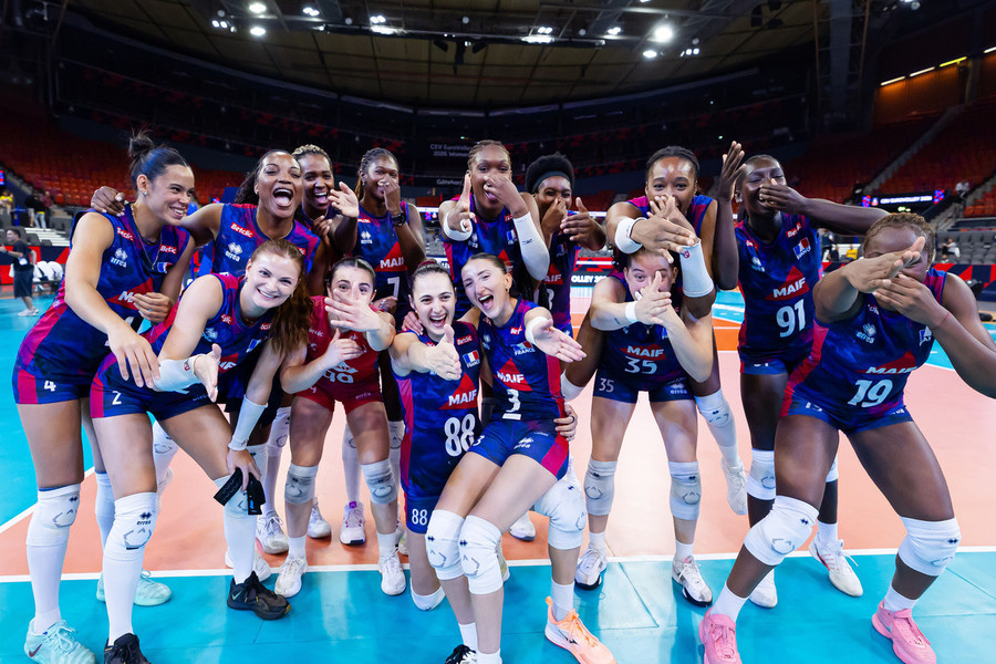 La Francia festeggia il successo sulla Slovacchia agli Europei Femminili 2026 (foto CEV) La Francia festeggia il successo sulla Slovacchia agli Europei Femminili 2026 (foto CEV)