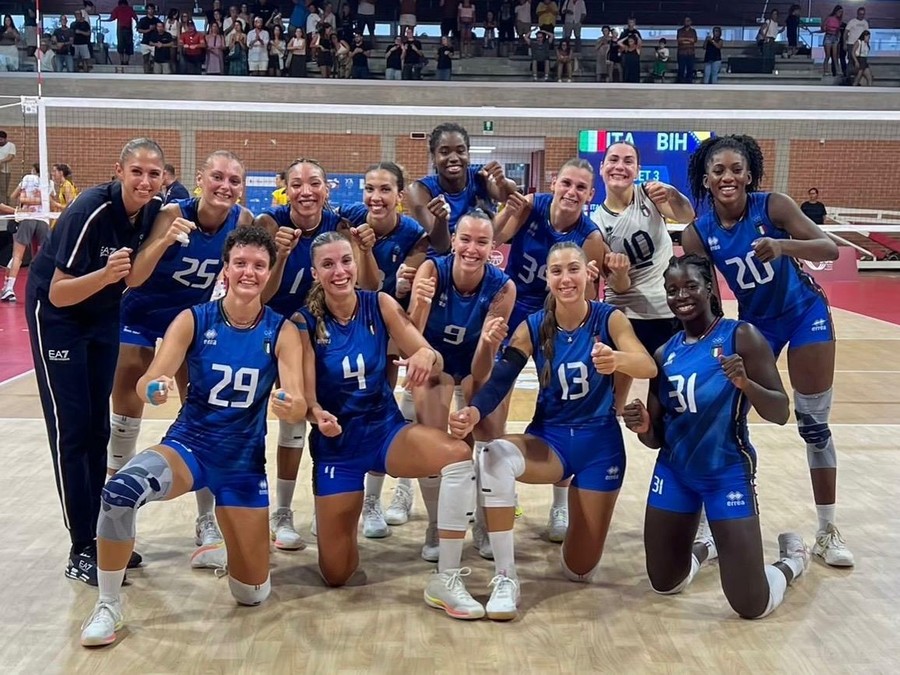 L'Italia femminile festeggia il successo sulla Bosnia Erzegovina ai Giochi del Mediterraneo L'Italia femminile festeggia il successo sulla Bosnia Erzegovina ai Giochi del Mediterraneo