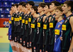 L'Italia Under 18 maschile supera la Grecia 3-0 agli Europei di Porto San Giorgio L'Italia Under 18 maschile supera la Grecia 3-0 agli Europei di Porto San Giorgio