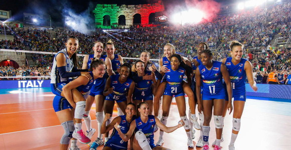 Le azzurre aprono l'Europeo All'Arena di Verona. Antropova debutto azzurro Le azzurre aprono l'Europeo All'Arena di Verona. Antropova debutto azzurro