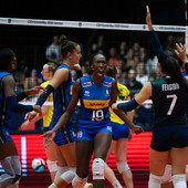 L'Italia festeggia la qualificazione alla semifinale degli Europei femminili 2026 L'Italia festeggia la qualificazione alla semifinale degli Europei femminili 2026