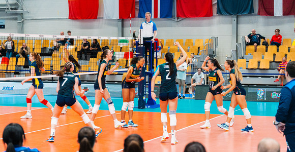 L'Italia Under 18 femminile supera la Spagna 3-1 agli Europei di categoria L'Italia Under 18 femminile supera la Spagna 3-1 agli Europei di categoria