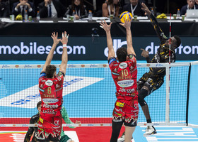 Superlega Credem Banca: Verona-Perugia vale doppio per la vetta Superlega Credem Banca: Verona-Perugia vale doppio per la vetta