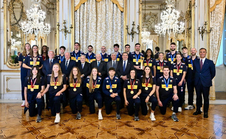 Succedeva oggi, 7 ottobre: L’Italia batte la Bulgaria, Modena alza la Supercoppa e la FIPAV accende sette stelle Succedeva oggi, 7 ottobre: L’Italia batte la Bulgaria, Modena alza la Supercoppa e la FIPAV accende sette stelle