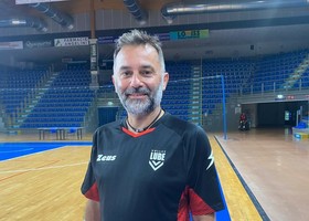 Francesco Oleni durante la preparazione della Cucine Lube Civitanova