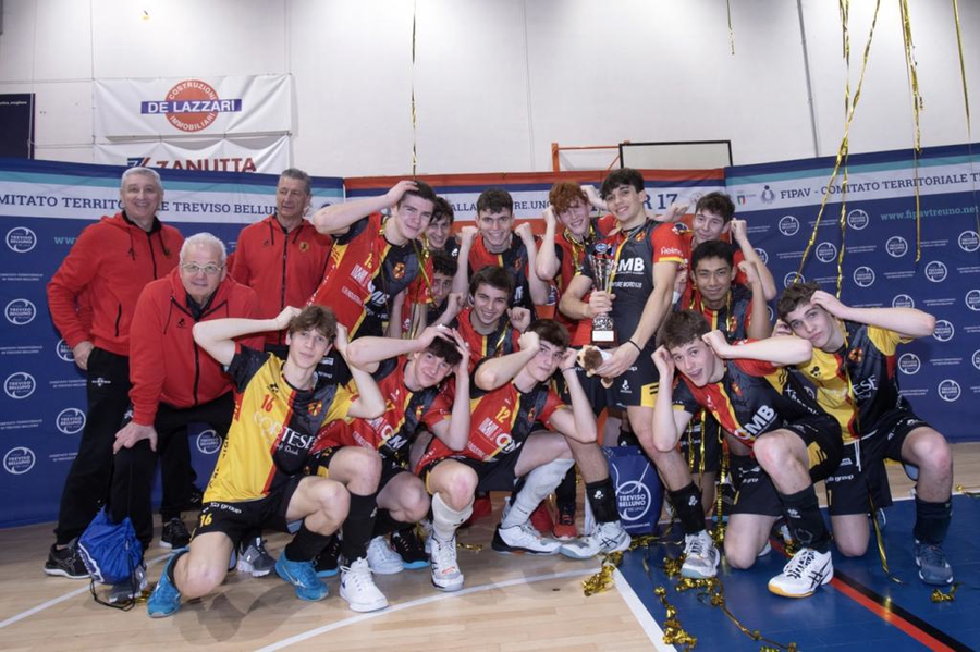 Fipav Tre.Uno: Finale U17 maschile interprovinciale. Volley Treviso festeggia il titolo. 3-0 su un mai domo Montevolley