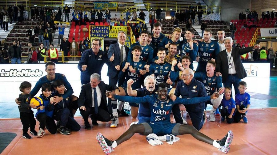 Superlega: Verona supera Siena 3-1 e tiene vivo il sogno di un quarto posto al giro di boa