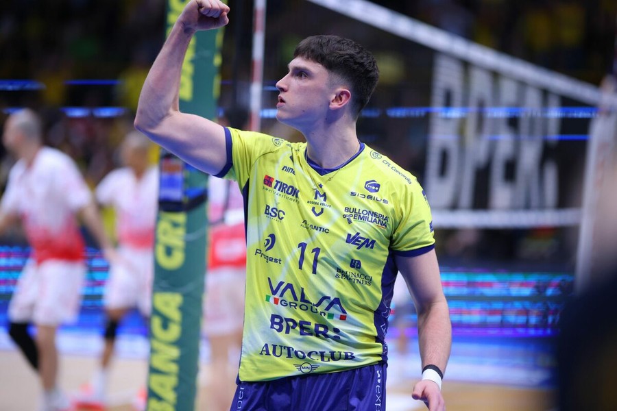 Luca Porro restera' a Modena Volley fino al 2029