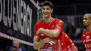 Efe Mandiraci con la maglia della Gas Sales Bluenergy Piacenza Efe Mandiraci con la maglia della Gas Sales Bluenergy Piacenza