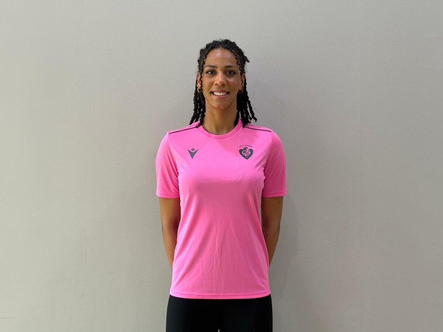 Maria Adelaide Babatunde è una nuova centrale di Volley Bergamo 1991 Maria Adelaide Babatunde è una nuova centrale di Volley Bergamo 1991