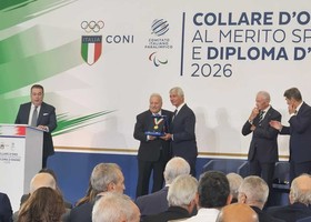 Giuseppe Manfredi riceve il Collare d’Oro