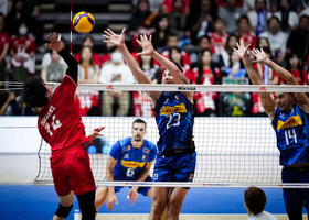 VNL: L'Italia cede al Giappone al tie-break, esordio amaro per gli azzurri in VNL che commettono 24 errori punto VNL: L'Italia cede al Giappone al tie-break, esordio amaro per gli azzurri in VNL che commettono 24 errori punto