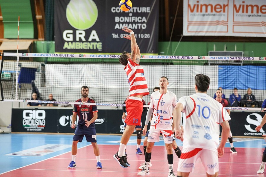 Pochini lascia la pallavolo giocata: chiusura dopo due stagioni all’Altotevere