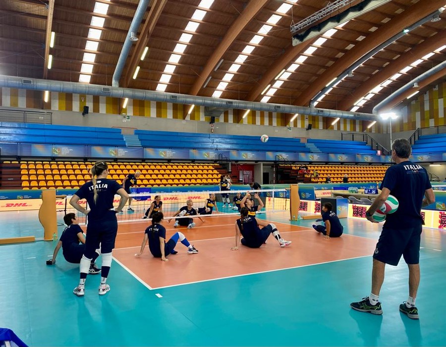 Europei femminili di sitting volley: domani l’esordio contro la Turchia, Ribeiro e Bosio presentano il torneo