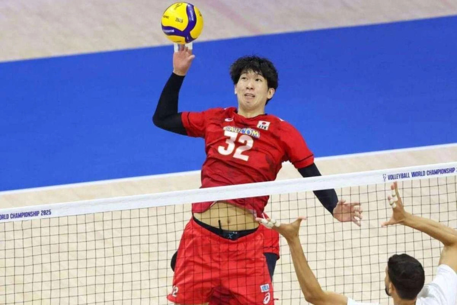 Shunichiro Sato con la nazionale giapponese Shunichiro Sato con la nazionale giapponese