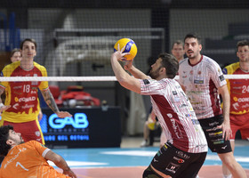 Del Monte Supercoppa Serie A3: La finale è Conad Reggio Emilia e Domotek Reggio Calabria