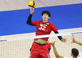 Shunichiro Sato con la nazionale giapponese Shunichiro Sato con la nazionale giapponese