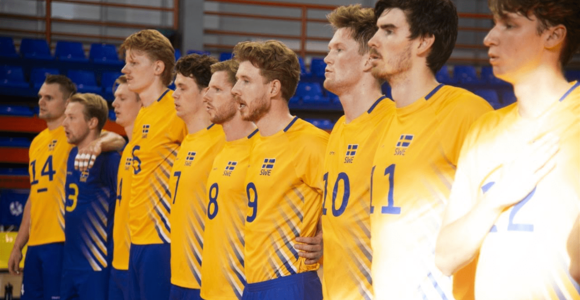 Guido Vermeulen ha scelto i 14 giocatori della Svezia per gli Europei 2026 (CEV) Guido Vermeulen ha scelto i 14 giocatori della Svezia per gli Europei 2026 (CEV)