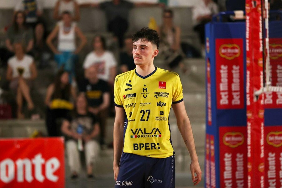 Volley Tricolore, arriva l'opposto Alessandro Storchi Volley Tricolore, arriva l'opposto Alessandro Storchi
